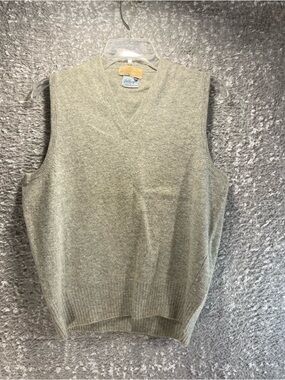 Vintage J.&D. McGeorge Ltd. Vest  46 Lambswool Gray Made in Scotland